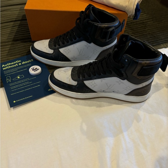 Louis Vuitton Rivoli high top sneakers 4.5=8 in womens - Picture 5 of 13